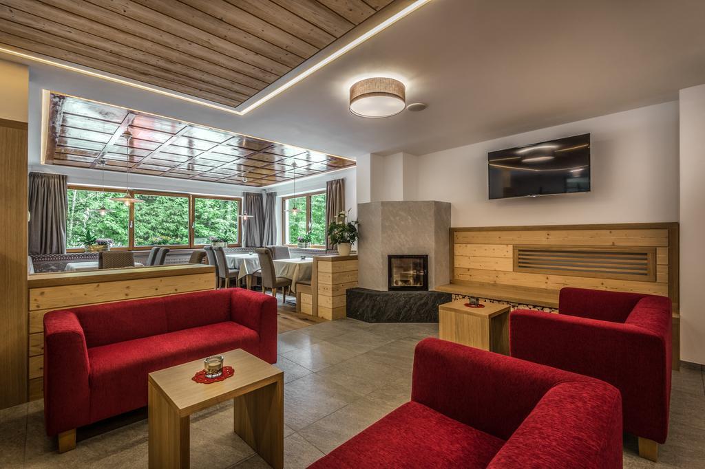 Hotel Miramonti Badia  Zewnętrze zdjęcie