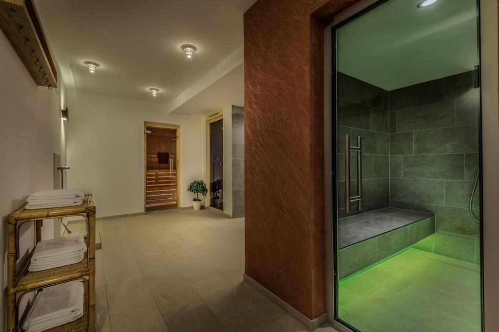 Hotel Miramonti Badia  Zewnętrze zdjęcie