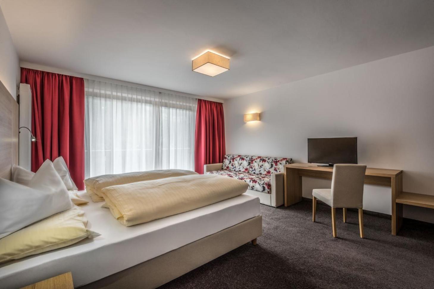 Hotel Miramonti Badia  Zewnętrze zdjęcie