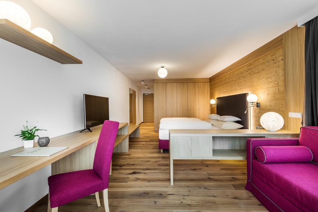 Hotel Miramonti Badia  Zewnętrze zdjęcie