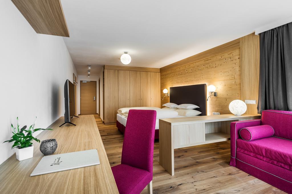 Hotel Miramonti Badia  Zewnętrze zdjęcie