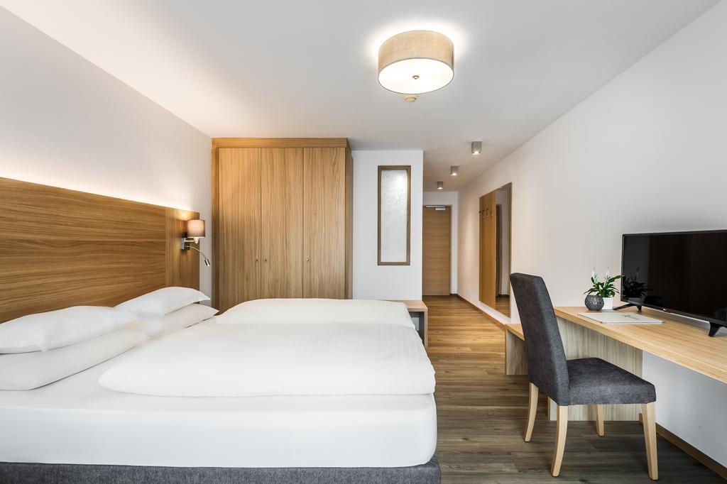 Hotel Miramonti Badia  Zewnętrze zdjęcie