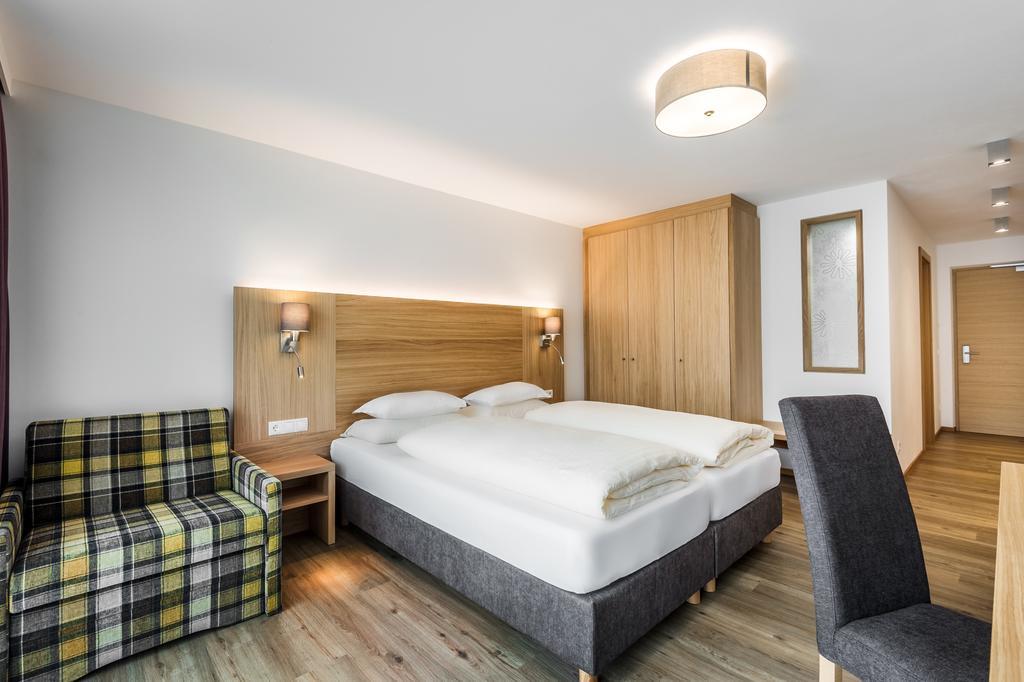 Hotel Miramonti Badia  Zewnętrze zdjęcie